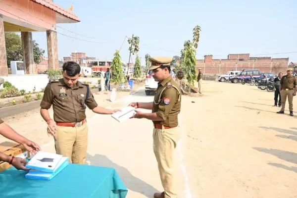 डिजिटल टूल्स से होगी विवेचना ,बीट पुलिस अधिकारियों को मोबाइल और चौकी प्रभारियों को मिला टैबलेट