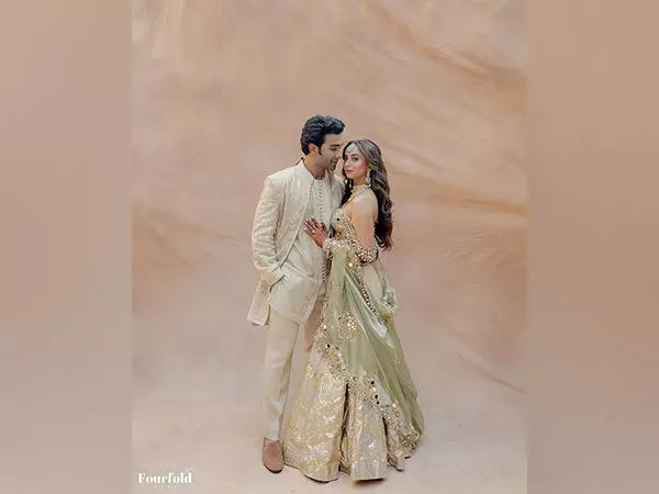 Adar Jain-Alekha Advani ने अपनी मेंहदी सेरेमनी की तस्वीरें की शेयर, दुल्हन दिखी बेहद खूबसूरत