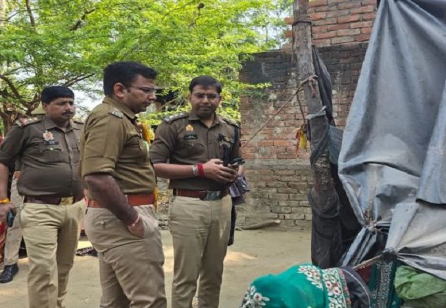 Lucknow News: मोहनलालगंज में घरेलू विवाद में पति ने अपनी पत्नी की लाठी से पीट पीटकर हत्या कर दी