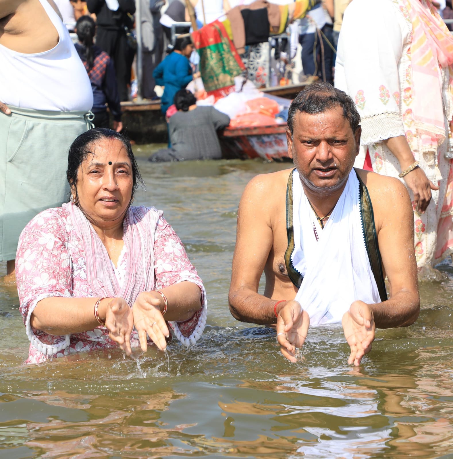 केंद्रीय मंत्री पंकज चौधरी ने संगम में लगाई डुबकी, कहा- संगम में स्नान करना मेरे जीवन का सौभाग्यपूर्ण क्षण