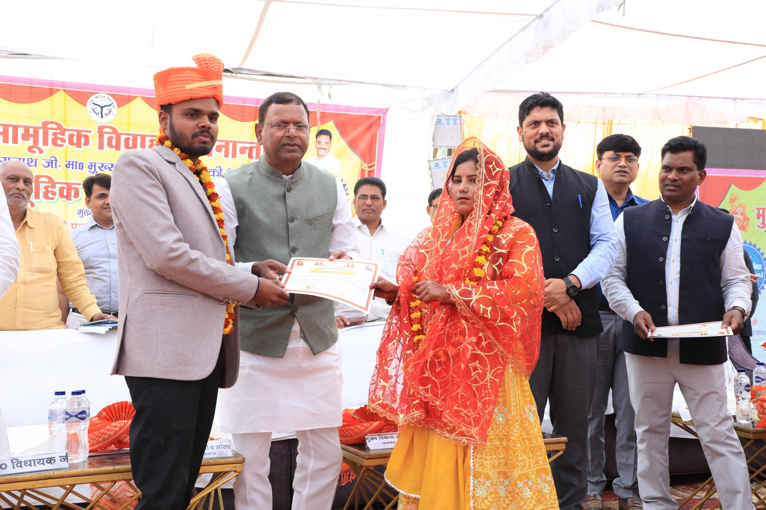 मुख्यमंत्री सामूहिक विवाह योजना :दाम्पत्य सूत्र में बंधे 187 जोड़े,केन्द्रीय वित्त राज्य मंत्री ने दी शुभकामना