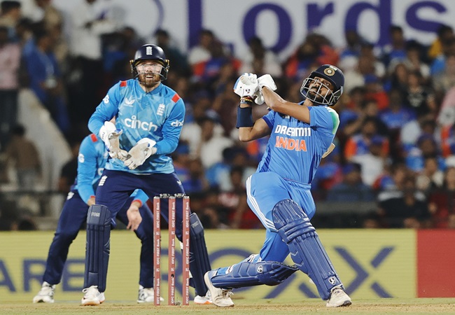 IND vs ENG 2nd ODI: कब और कहां खेला जाएगा भारत बनाम इंग्लैंड दूसरा वनडे, कैसे देख पाएंगे लाइव मैच? चेक करें पूरी डिटेल्स