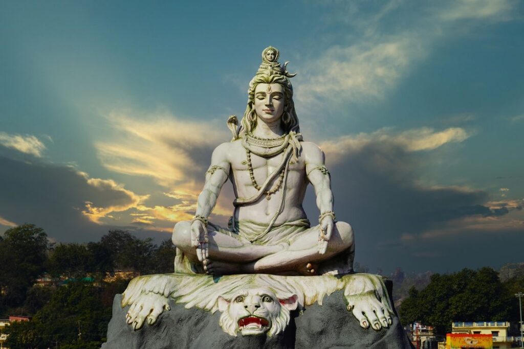 Mahashivratri Special: भोलेनाथ को प्रसन्न करने के लिए इस महाशिवरात्रि को दिन इन चार प्रहर करें शिव की पूजा