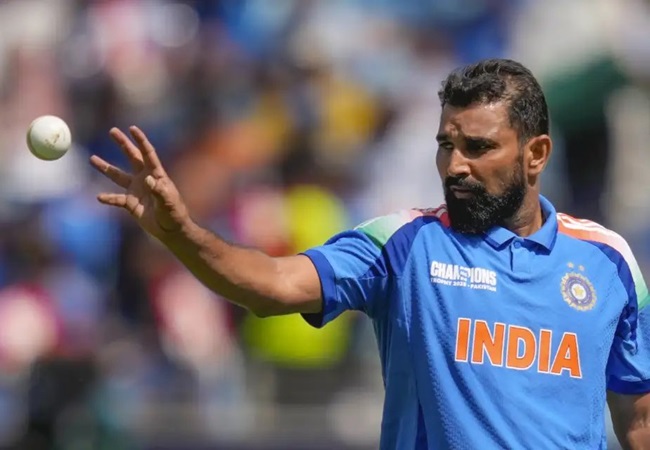 Longest Overs in Cricket: मोहम्मद शमी ने पाकिस्तान के खिलाफ एक ओवर में डाली 11 गेंदें; देखें- 5 सबसे लंबे और खराब ओवर की लिस्ट