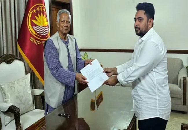 बांग्लादेश की मोहम्मद यूनुस सरका को बड़ा झटका, शेख हसीना के तख्तापलट में अगुवा रहे छात्र नेता का कैबिनेट से इस्तीफा