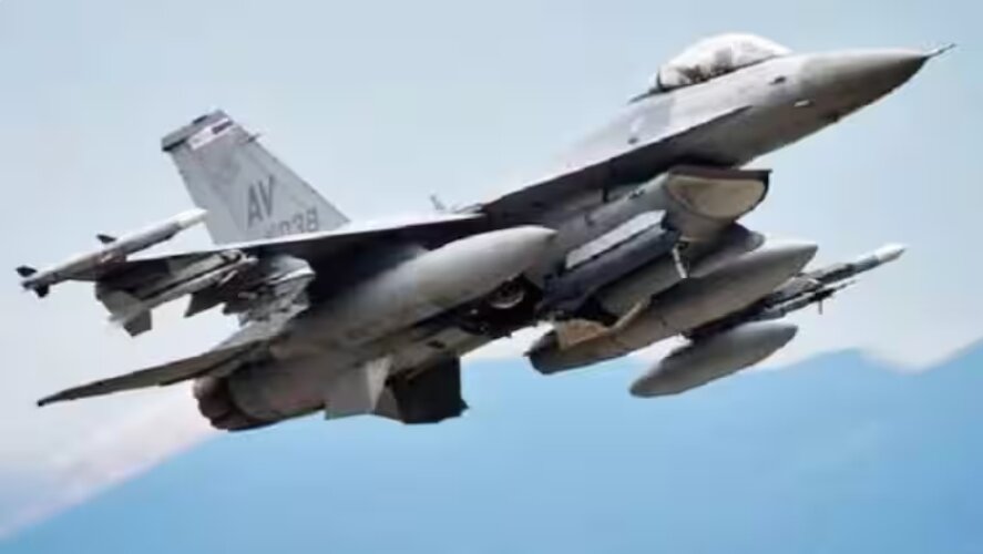 Pakistan Air Strikes : अफगानिस्तान में आधी रात को पाकिस्तान ने की एयर स्ट्राइक, बनाया आतंकी ठिकानों को निशाना
