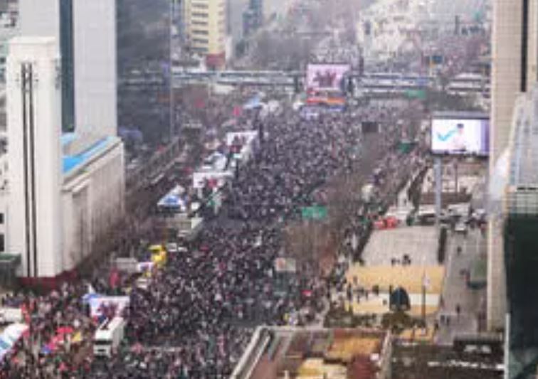 South Korea :  दक्षिण कोरिया में यून के पक्ष और विपक्ष में होंगी रैलियां, सड़कों पर उतरेंगे हजारों लोग ,