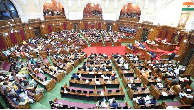 UP Budget Session : यूपी का बजट सत्र 18 फरवरी से होगा शुरू,अधिसूचना जारी