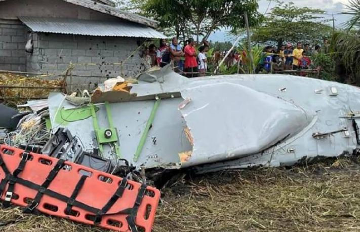 Philippines US military plane crashes : फिलीपींस में अमेरिकी सैन्य विमान दुर्घटनाग्रस्त होने से चार लोगों की मौत