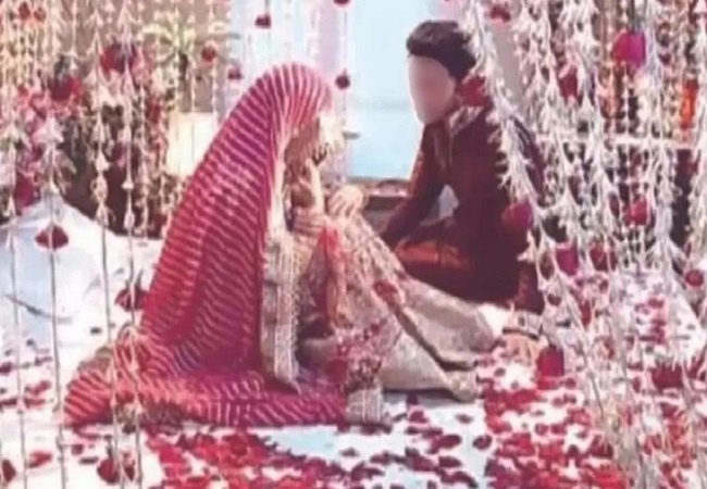 सुहागरात के बाद कमरे से बाहर नहीं आए दूल्हा-दुल्हन; जब दरवाजा खुला तो उड़ गए सबके होश