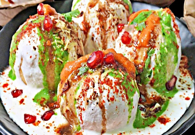 Easy way to make Dahi Bade: Holi के मौके पर मेहमानों को सर्व करें स्वाद से भरपूर मिनी दही बड़े, इसे बनाना है बेहद आसान