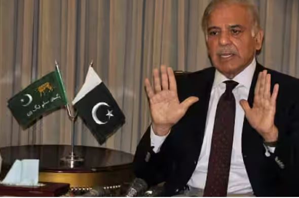 Pakistan illegal refugees : पाकिस्तान ने अफगान नागरिक कार्ड धारकों से 31 मार्च तक देश छोड़ने को कहा  