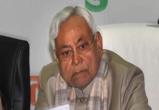 Bihar News : नीतीश कुमार को बड़ा झटका, JDU के ​तीन दिग्गज नेताओं ने ग्रहण की राजद की सदस्यता