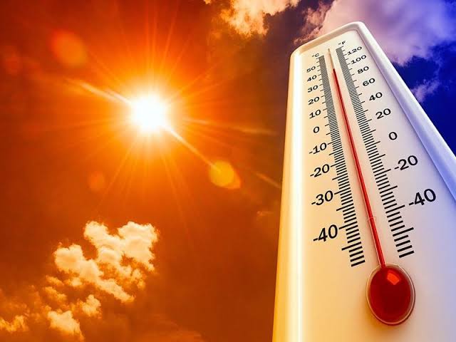 गर्मी के तीखे तेवर…लू की चेतावनी…
