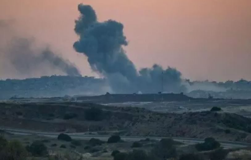 Israel air strikes gaza strip : इजराइल ने गाजा में हवाई हमले तेज कर दिए हैं, 18 मार्च से अब तक 1,200 ठिकानों पर हमला किया