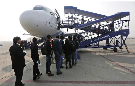 Pahalgam Terror Attack : पहलगाम टेरर अटैक के बाद DGCA की एडवाइजरी, पर्यटकों को शीघ्र निकालने में मिलेगी मदद