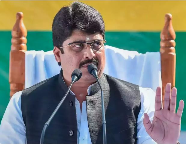 Bengal Violence : राजा भैया की तीखी प्रतिक्रिया, बोले-हिंदू कहां तक भागेगा? धर्मो रक्षति रक्षितः