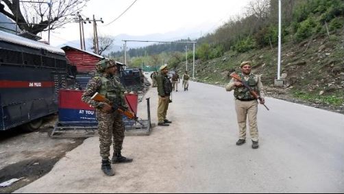 Pahalgam Terror Attack : पहलगाम आतंकी हमले के बाद कश्मीर घाटी में शटर डाउन , घाटी में सुरक्षा भी बढ़ा दी गई
