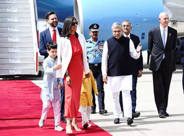 US Vice President JD Vance’s visit to India :  US उपराष्ट्रपति जेडी वेंस पहली आधिकारिक यात्रा पर भारत पहुंचे, रणनीतिक साझेदारी और मजबूत होगी