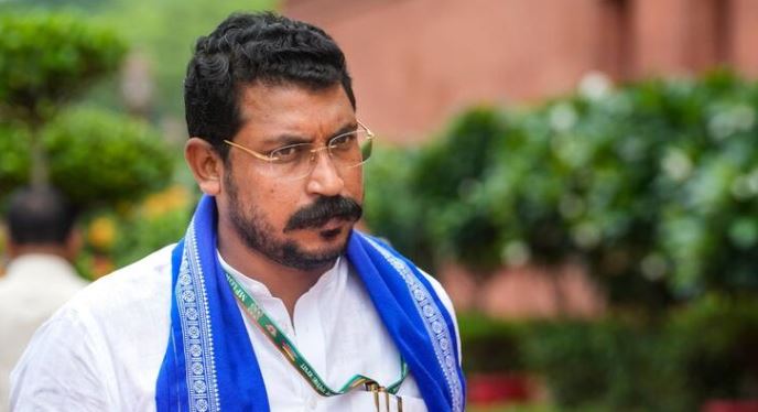 क्या जनता को लूटने का ये नया तरीका नहीं है? बिजली की दरों में बढ़ोत्तरी पर चंद्रशेखर आजाद ने UP सरकार को घेरा