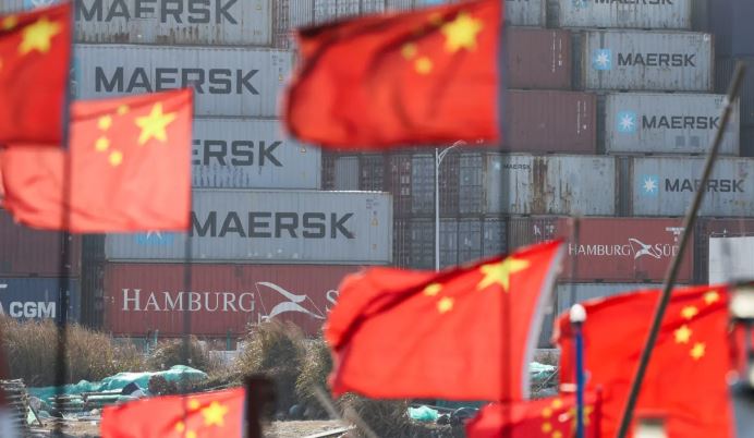 China Reply Trump Tariff : अमेरिका की टैरिफ जंग में चीन ने दिया मुंहतोड़ जवाब , लगा दिया 34% झटका