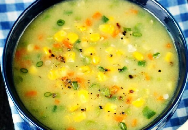 Corn soup recipe: आज ट्राई करें हाई फाइबर और पोषक तत्वों से भरपूर कॉर्न सूप की रेसिपी