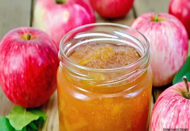 Make apple jam easily at home: बिना जैम के बच्चे नहीं खाते रोटी पराठा और ब्रेड, तो ऐसे घर में आसानी से बनाएं सेब का जैम