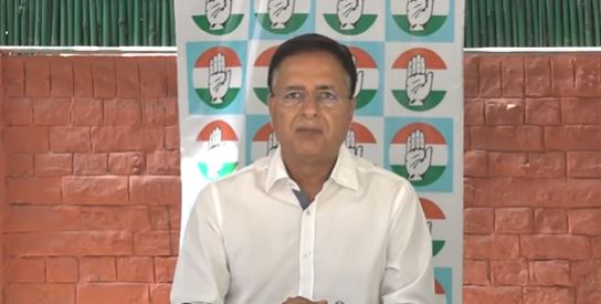 अमेरिका में EVM की विश्वसनीयता पर उठे सवाल: रणदीप सुरजेवाला बोले-चुनाव आयोग और पीएम मोदी दें देश को जवाब