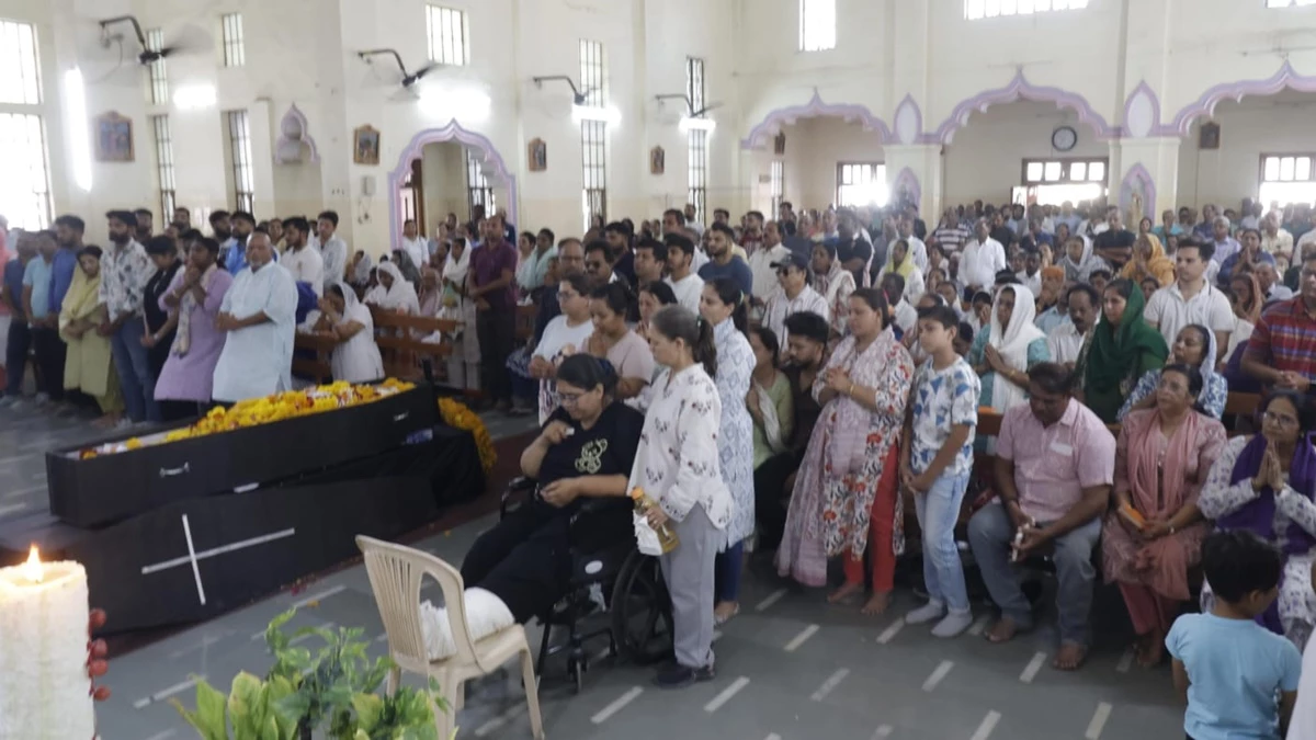 आतंकियों की गोली का निशाना बने सुशील नथानियल का अंतिम संस्कार