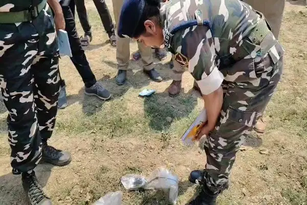 करमाहिया के खेत में मिला संदिग्ध इलेक्ट्रिक उपकरण, सुरक्षा एजेंसियां सतर्क, गांव में दहशत का माहौल