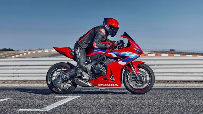 2025 Honda CBR 650R, CB 650R : 2025 होंडा सीबीआर 650आर, सीबी 650आर, भारत में लॉन्च जानें कीमत, खासियतें और रफ़्तार