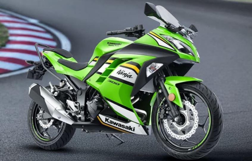 2025 Kawasaki Ninja 300 : भारत में लॉन्च हुई 2025 कावासाकी निंजा 300, जानें कीमत और डिजाइन