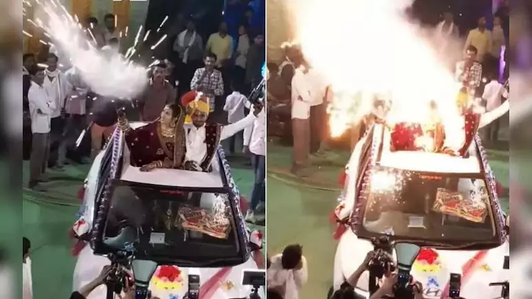 Bride burn groom with fire toy gun video: दुल्हन के साथ दूल्हा कर रहा था स्वैग वाली एंट्री, हुआ कुछ ऐसा की देख भड़क गए लोग
