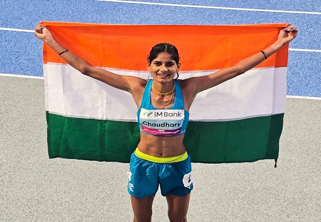 Asian Athletics: पारुल चौधरी ने महिलाओं की 5000 मीटर दौड़ में जीता सिल्वर मेडल, विथ्या को मिला ब्रांज