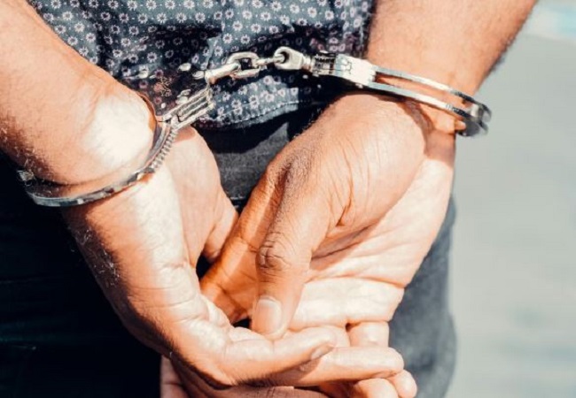Kanpur News: चोरी के आरोपी युवक ने पुलिस हिरासत में पिया फिनायल, हालत गंभीर