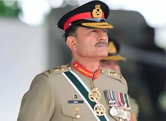 पाकिस्तानी सुप्रीम कोर्ट ने सेनाध्यक्ष आसिम मुनीर को दी बेतहाशा ताकत, 7 मई को सुनाये फैसला को पलटा