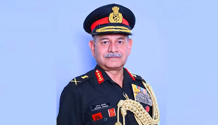 सेनाध्यक्ष उपेंद्र द्विवेदी ने पीएम मोदी से की मुलाकात, 7 राज्यों के 27 एयरपोर्ट 9 मई तक बंद