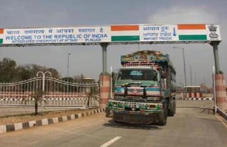Attari-Wagah Border afghani trucks : अफगानी ट्रकों के लिए फिर से खुला अटारी-वाघा बॉर्डर , PAK में फंसे 160 अफगान ट्रकों को भारत में प्रवेश की मंजूरी