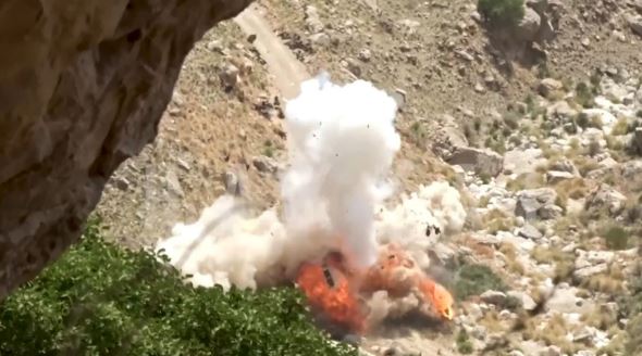 BLA attacks Pakistani army convoy : बलूचिस्तान लिबरेशन आर्मी ने पाकिस्तानी सेना के काफिले पर किया अटैक, 14 सैनिकों की मौत