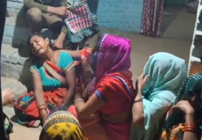 Murder: शाहजहांपुर में जमीन विवाद में बुजुर्ग की लाठी डंडों से पीट पीट कर हत्या