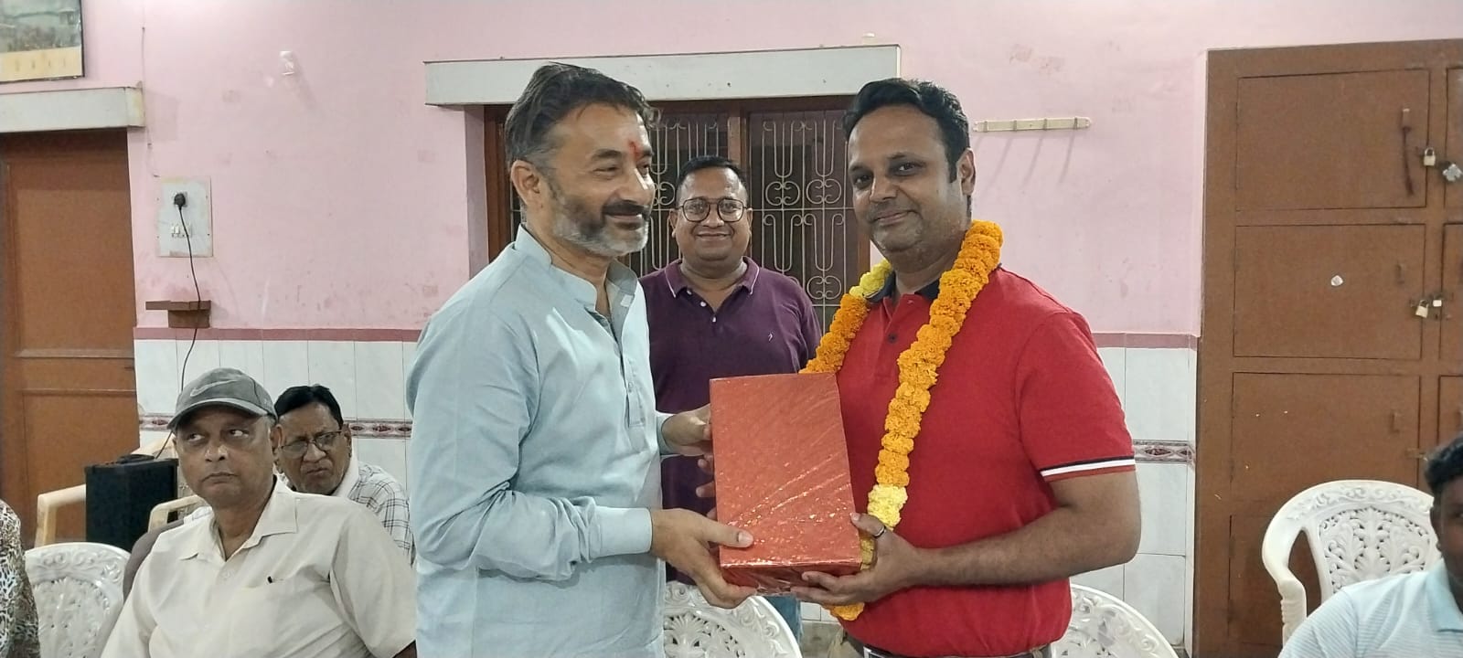समाज में सक्रिय योगदान देने वाले युवाओ का जायसवाल समाज ने किया सम्मान
