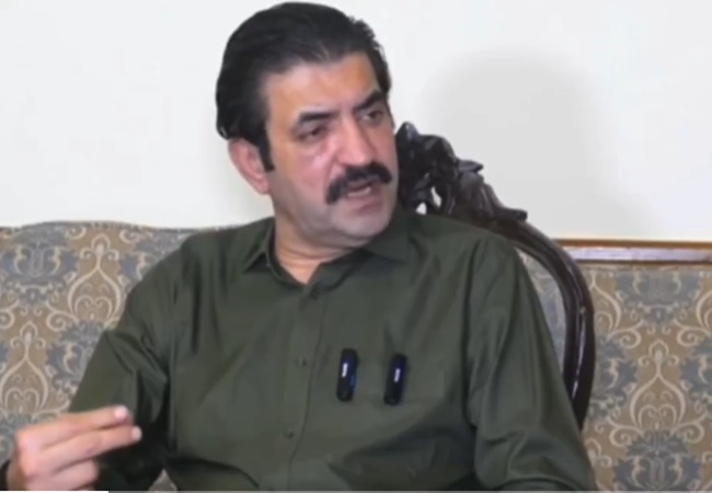 ‘युद्ध हुआ तो इंग्लैंड भाग जाऊंगा, मोदी मेरी खाला का बेटा नहीं जो कहने पर पीछे हटेगा…’ PAK सांसद ने बताया अपना प्लान