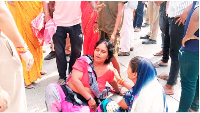 Jaunpur Triple Murder Case : पिता और दो बेटों का वर्कशॉप में हथौड़े से कूच कर हत्या,परिवार में मचा कोहराम