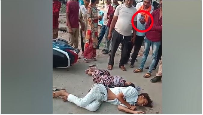 कानपुर में लोडर ने स्कूटी को मारा टक्कर, सड़क पर तड़प -तड़प कर भाई-बहन की मौत, राहगीर बनाते रहे वीडियो