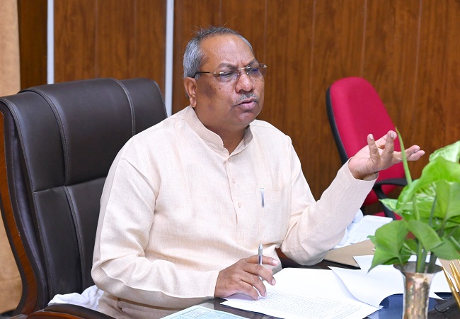 तालाब पट्टाधारकों को मिलेगा अधिक लाभ, मत्स्य तकनीक से बढ़ेगा रोजगार : मंत्री  डॉ. संजय कुमार निषाद