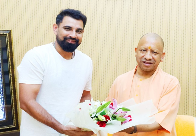 क्रिकेटर मोहम्मद शमी ने CM योगी से की मुलाकात, बोले- आपकी अंतर्दृष्टि और मार्गदर्शन अमूल्य