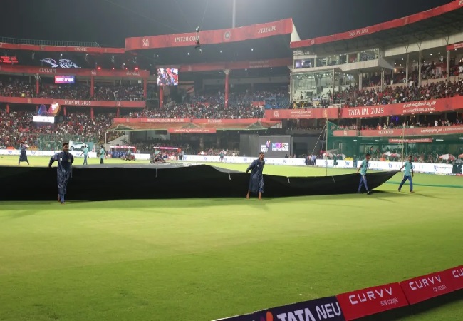 RCB vs KKR: बारिश की भेंट चढ़ जाएगा आरसीबी बनाम केकेआर मैच? बेंगलुरु की वेदर रिपोर्ट ने बढ़ाई टेंशन
