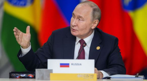 Russian President Vladimir Putin : रूस के राष्ट्रपति पुतिन ने यूक्रेन से सीधी बातचीत का प्रस्ताव रखा, युद्धविराम पर साधी चुप्पी