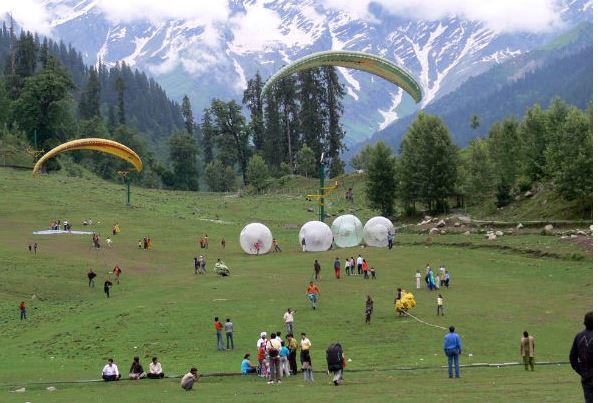 Low budget tourism Solang Valley : जून में करें कम बजट में यहां की सैर , हरियाली और ठंडक मन को भा जाएगी