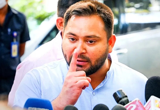 हमें ये सब अच्छा नहीं लगता है ना हम इसे करते हैं बर्दाश्त…भाई तेज प्रताप यादव पर हुई कार्रवाई के बाद बोले तेजस्वी
